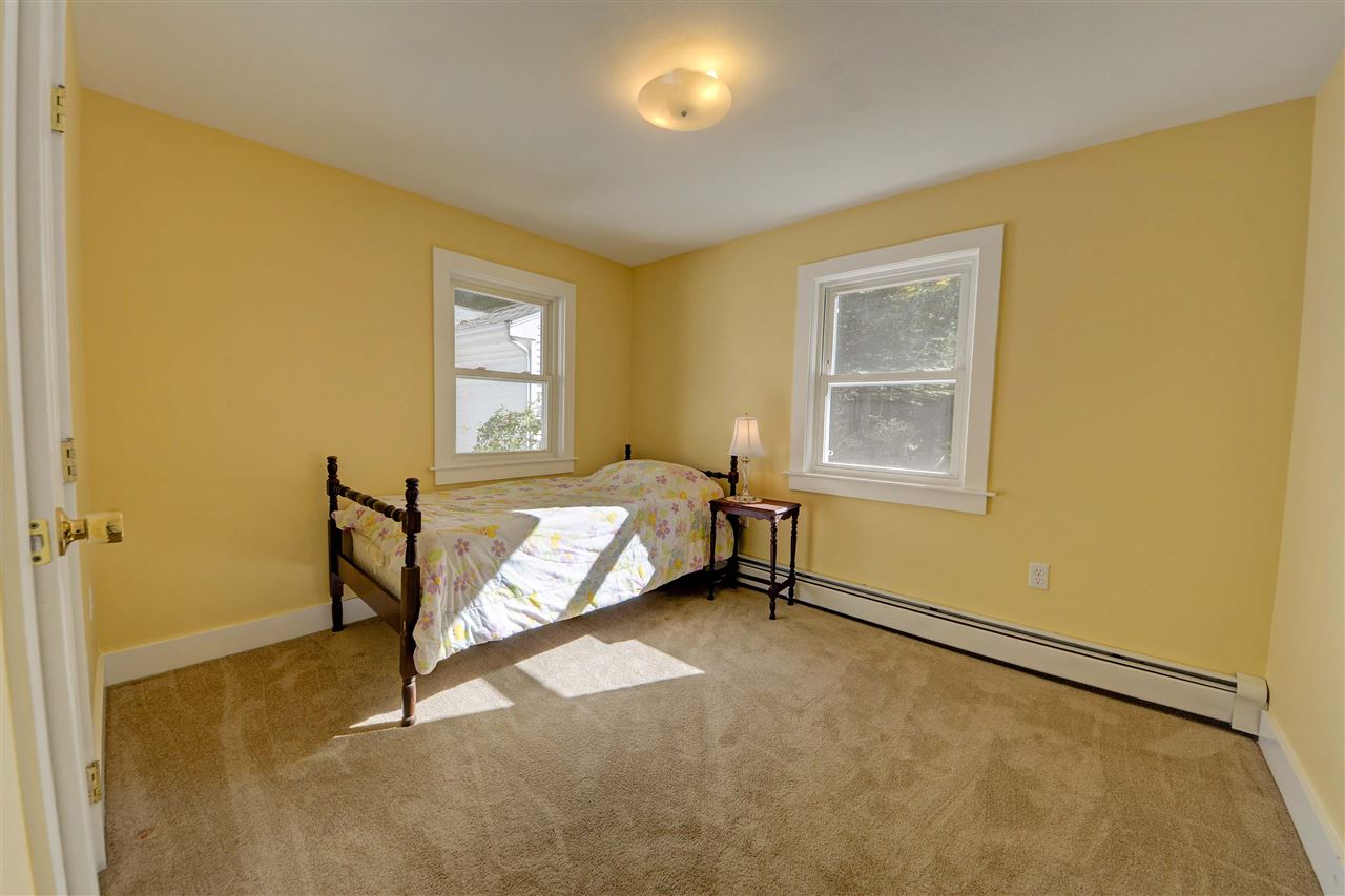 149 Deerfield Road Nottingham, NH 03290 - Photo 30 of 40