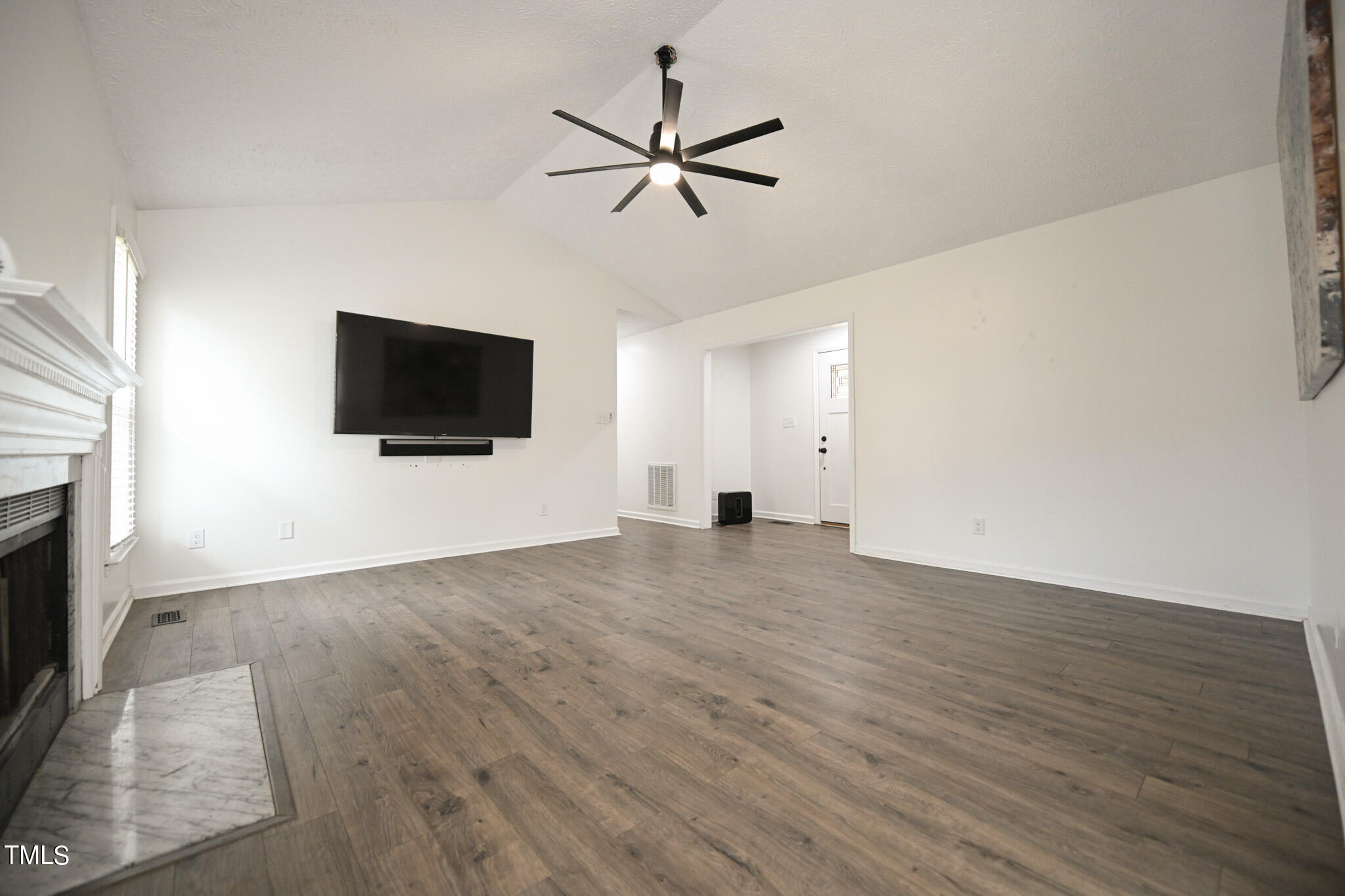 5057 Summer Ridge Road Fayetteville, NC 28303 - Photo 7 of 28 007