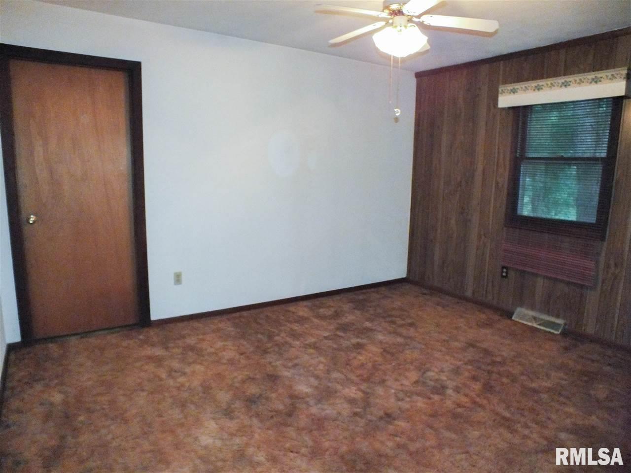 8514 95th Avenue West Taylor Ridge, IL 61284 - Photo 9 of 16 Gallery Image 9