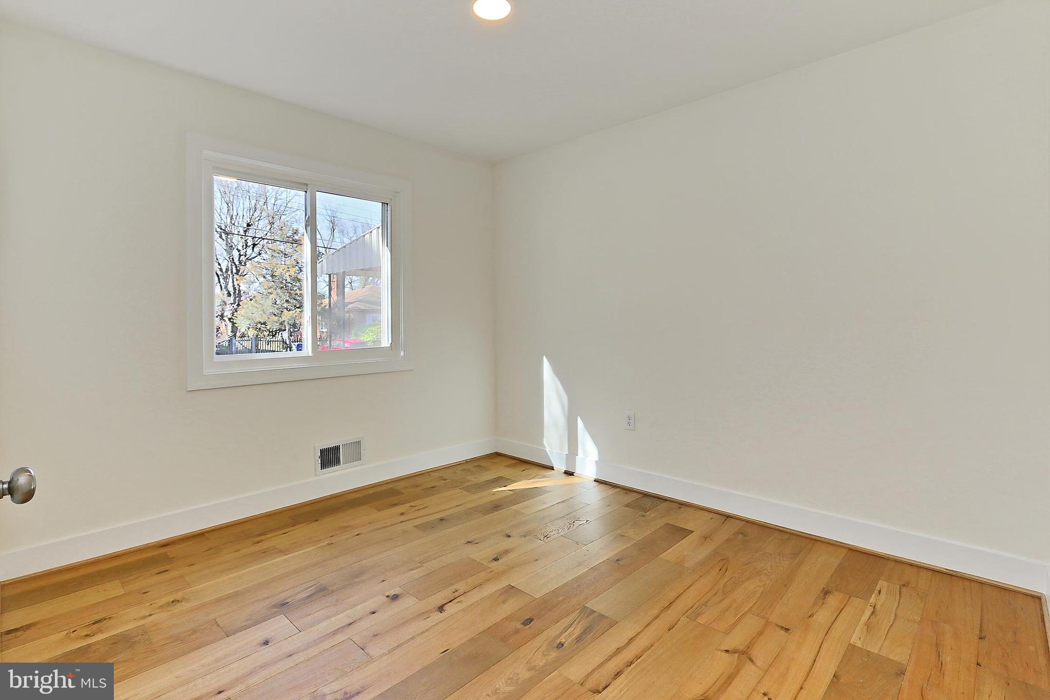 5613 5th Road South Arlington, VA 22204 - Photo 23 of 40 Gallery Image 23