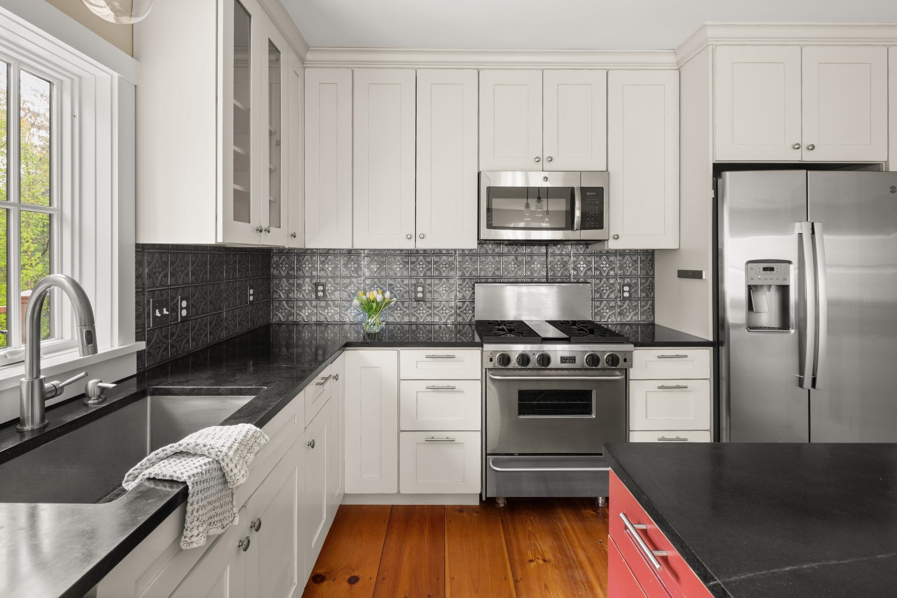 456 Thomas Lane Stowe, VT 05672 - Photo 14 of 43