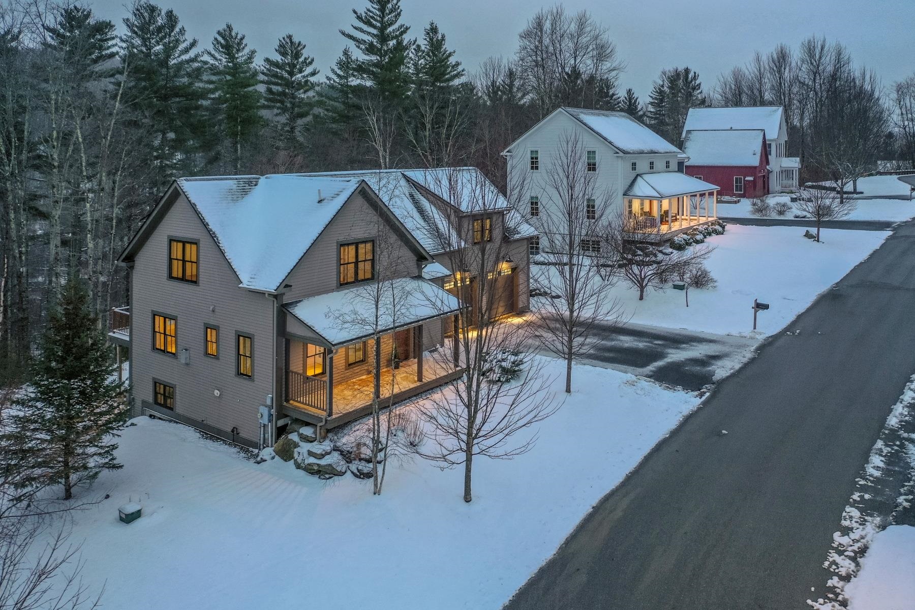 456 Thomas Lane Stowe, VT 05672 - Photo 2 of 43
