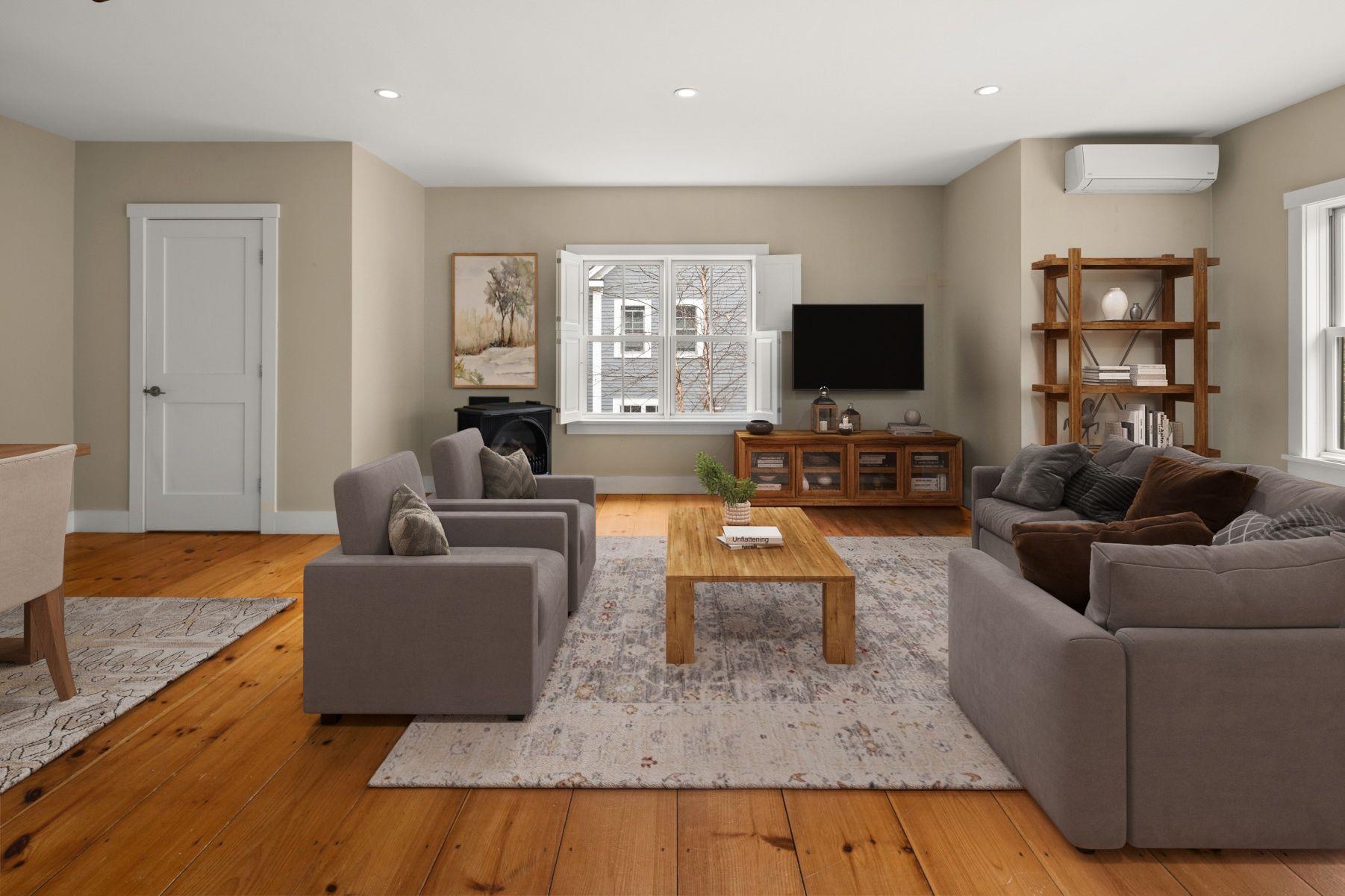 456 Thomas Lane Stowe, VT 05672 - Photo 4 of 43