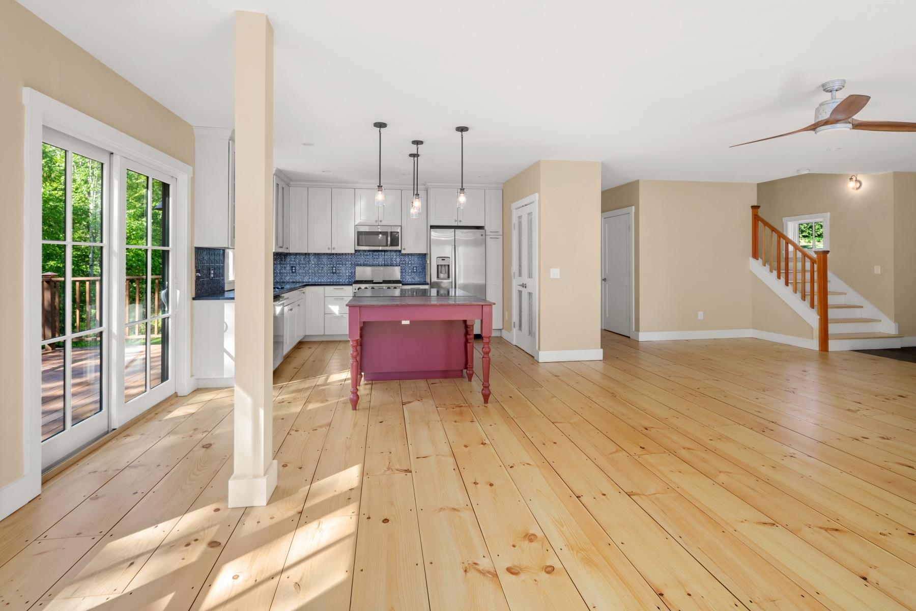 456 Thomas Lane Stowe, VT 05672 - Photo 9 of 43