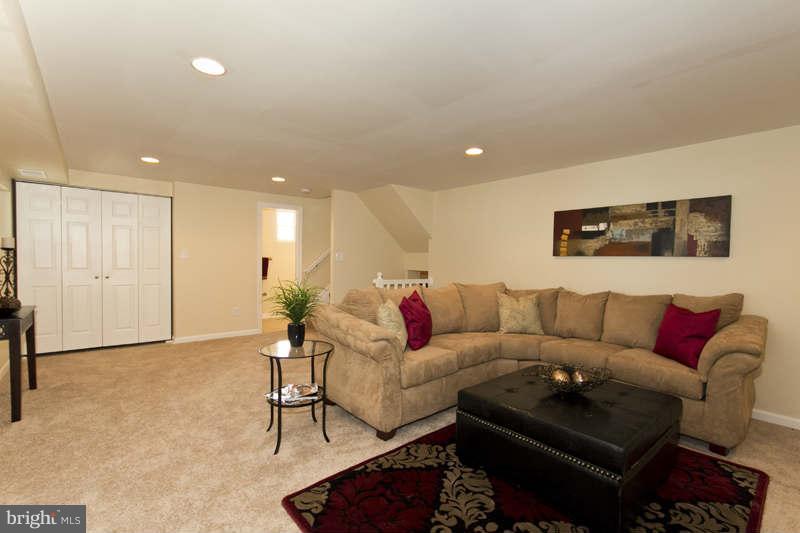 6101 Talles Road Baltimore, MD 21207 - Photo 11 of 21 Family Room 2