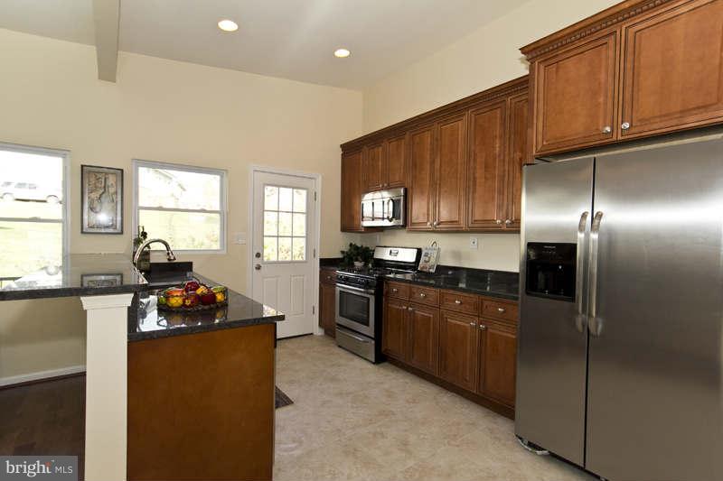 6101 Talles Road Baltimore, MD 21207 - Photo 6 of 21 Kitchen