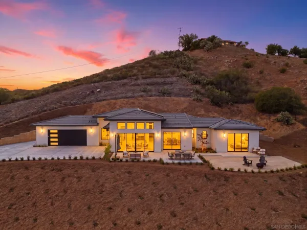 $1,449,000 | 3916 Citrus Drive, Fallbrook, CA 92028