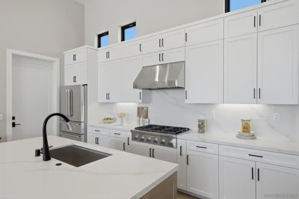 $1,449,000 | 3916 Citrus Drive, Fallbrook, CA 92028