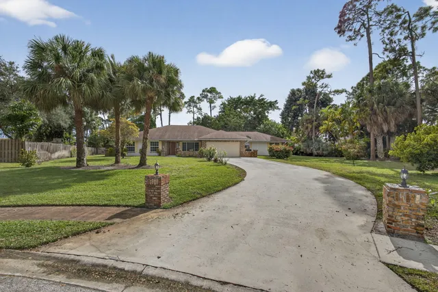 $5,600 | 428 Marble Canyon Drive, Wellington, FL 33414