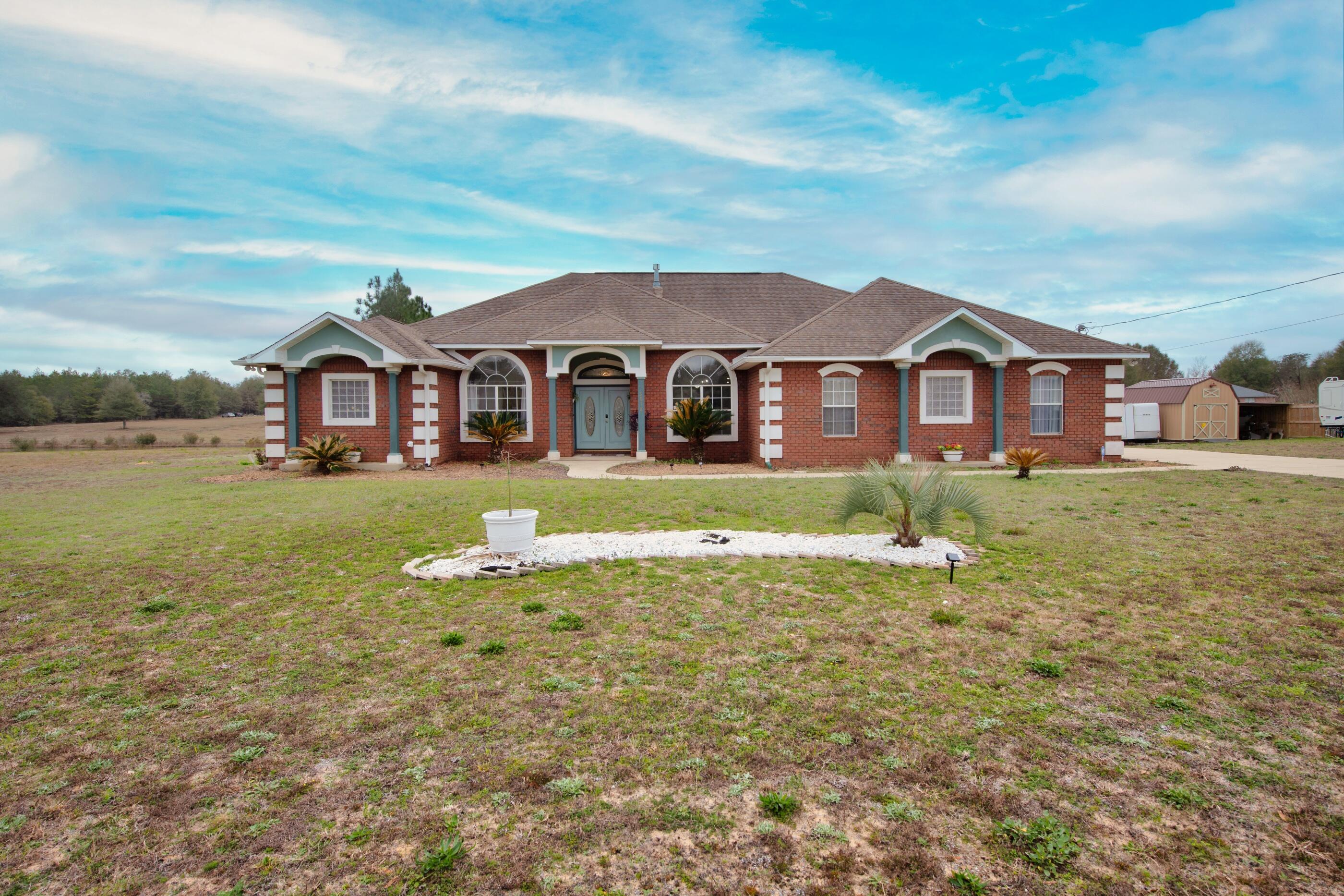 3018 Colonial Circle Crestview, FL 32539 - Photo 1 of 55 Colonial-73