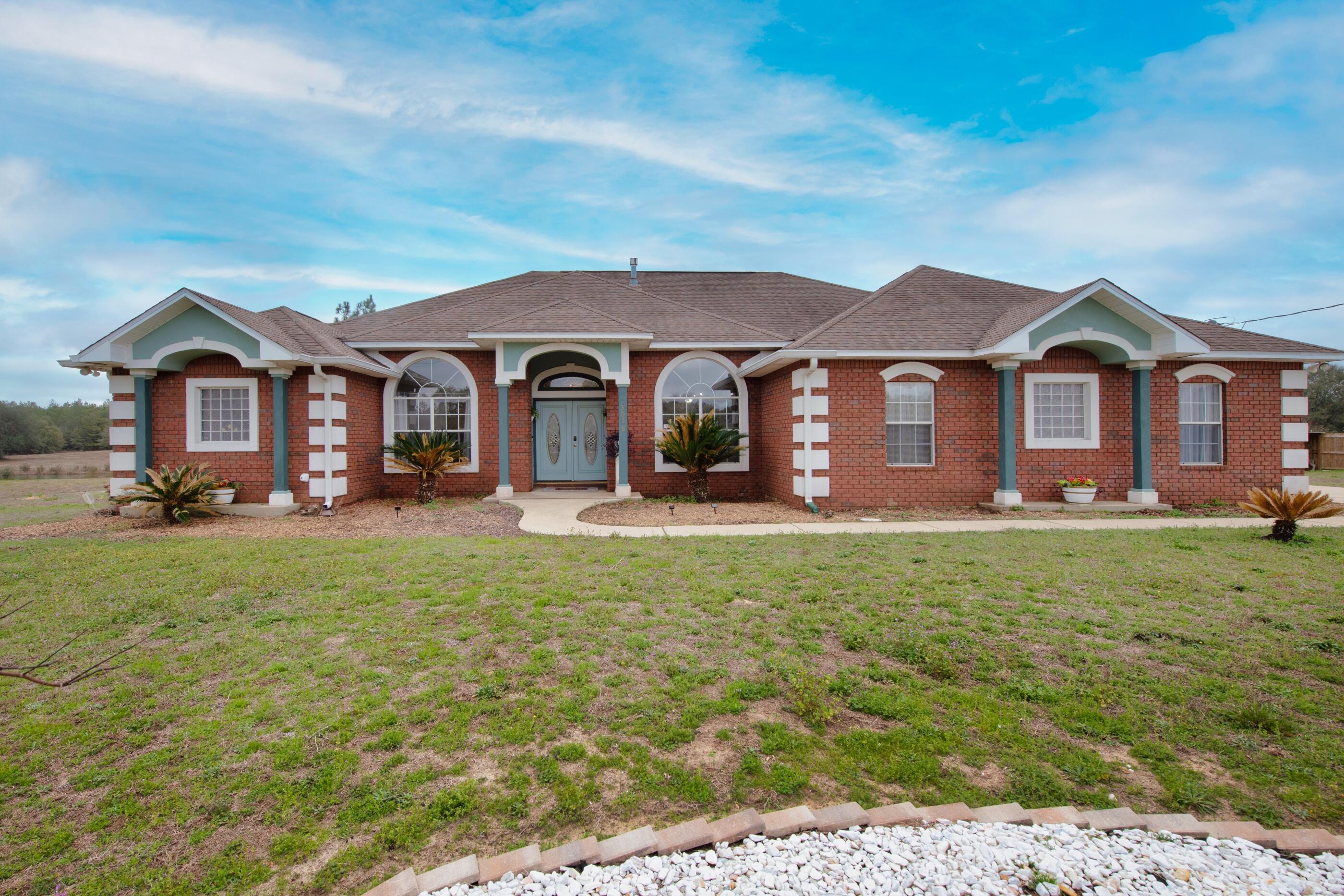 3018 Colonial Circle Crestview, FL 32539 - Photo 5 of 55 Colonial-68