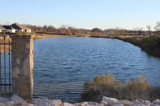 $90,000 | 107 Spruce Drive, Boyd, TX 76023