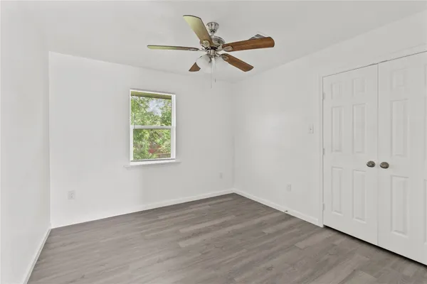 $1,350 | 316 20th Street, Unit 3, San Leon, TX 77539
