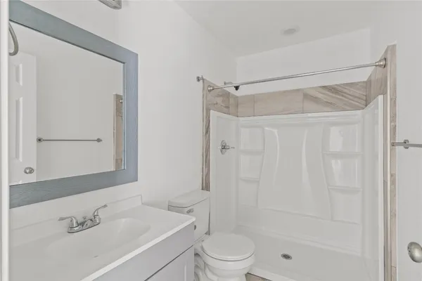 $1,350 | 316 20th Street, Unit 3, San Leon, TX 77539