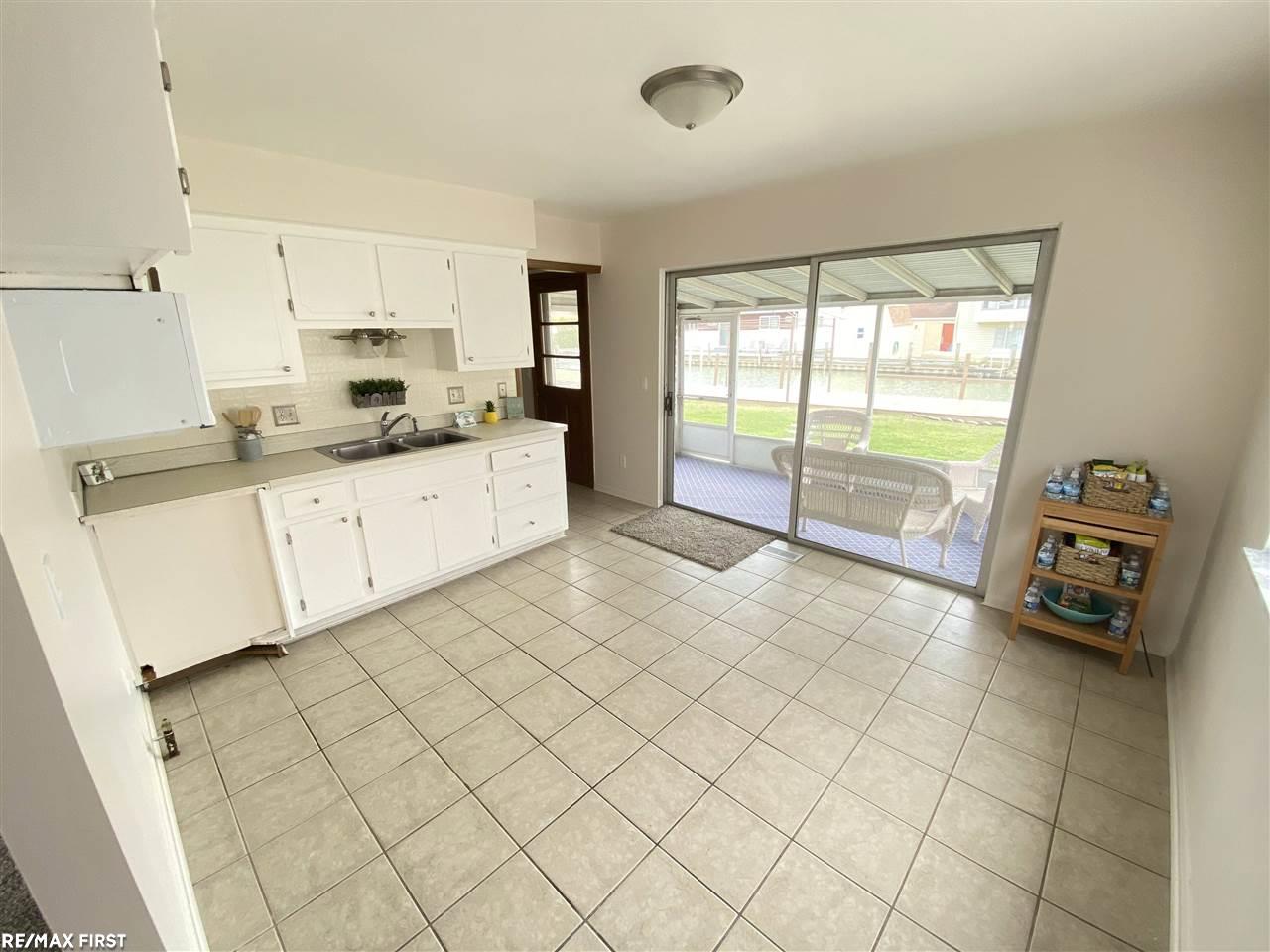 45950 Edgewater Street Chesterfield, MI 48047 - Photo 31 of 44