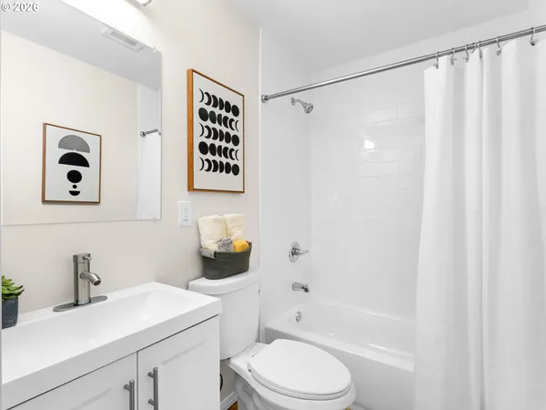 $439,900 | 3811 Southeast 169th Place, Portland, OR 97236