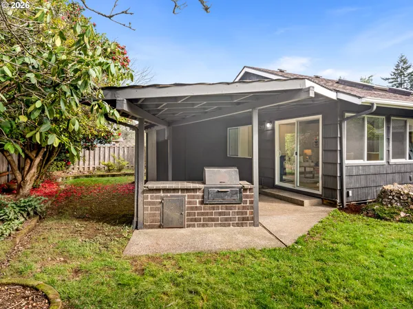 $439,900 | 3811 Southeast 169th Place, Portland, OR 97236