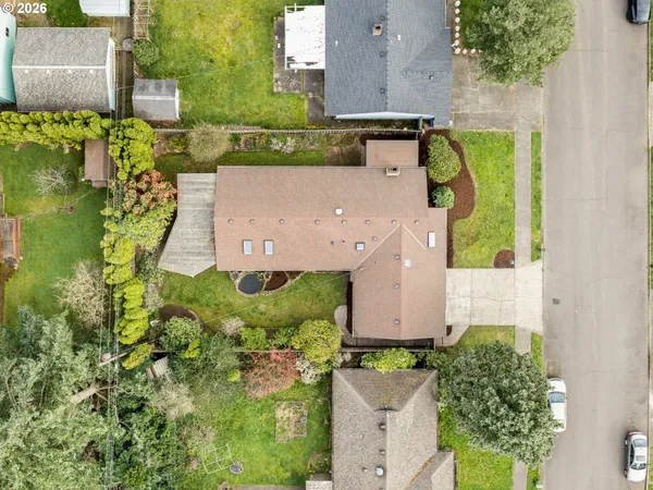 $439,900 | 3811 Southeast 169th Place, Portland, OR 97236