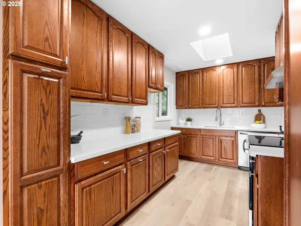 $439,900 | 3811 Southeast 169th Place, Portland, OR 97236