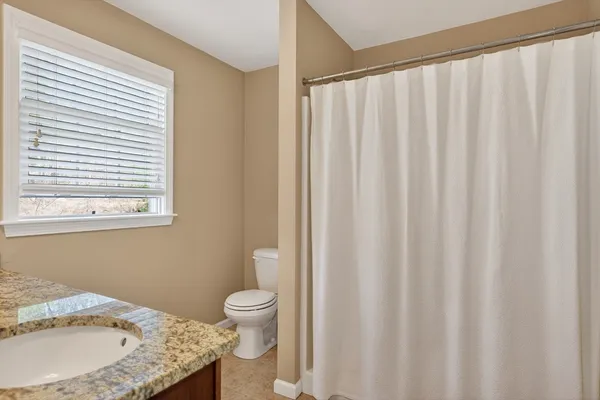 $569,900 | 27 Autumn Lane, Unit 27, Northborough, MA 01532