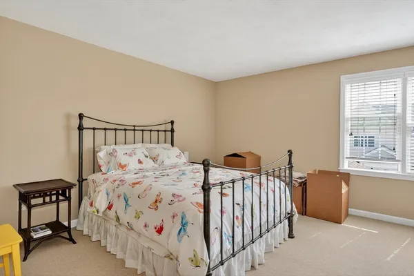 $569,900 | 27 Autumn Lane, Unit 27, Northborough, MA 01532