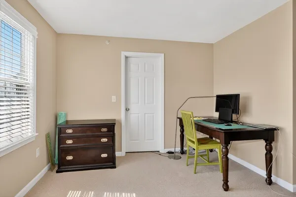 $569,900 | 27 Autumn Lane, Unit 27, Northborough, MA 01532