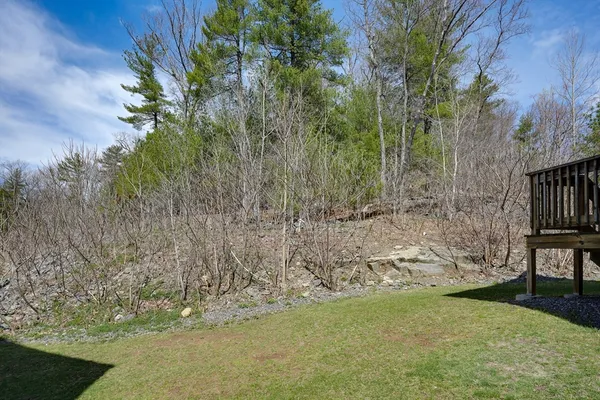 $569,900 | 27 Autumn Lane, Unit 27, Northborough, MA 01532