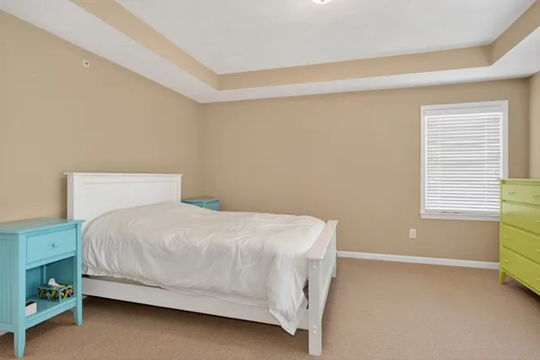 $569,900 | 27 Autumn Lane, Unit 27, Northborough, MA 01532