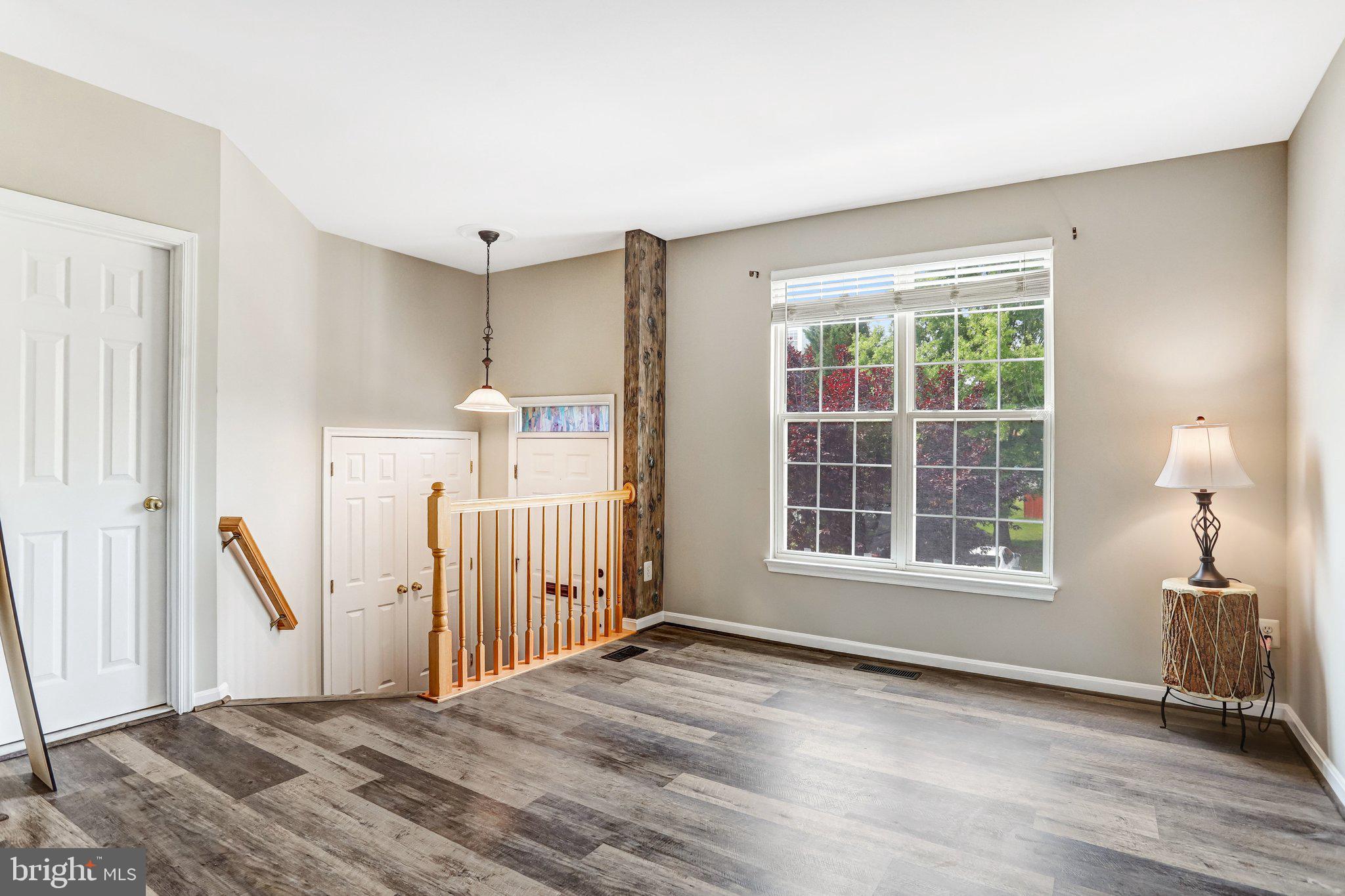 122 Goldsworth Terrace Southwest Leesburg, VA 20175 - Photo 2 of 31
