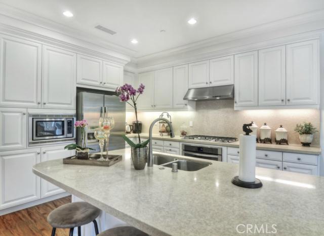 41 Bianco Irvine, CA 92618 - Photo 2 of 24