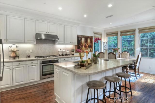 41 Bianco Irvine, CA 92618 - Photo 3 of 24