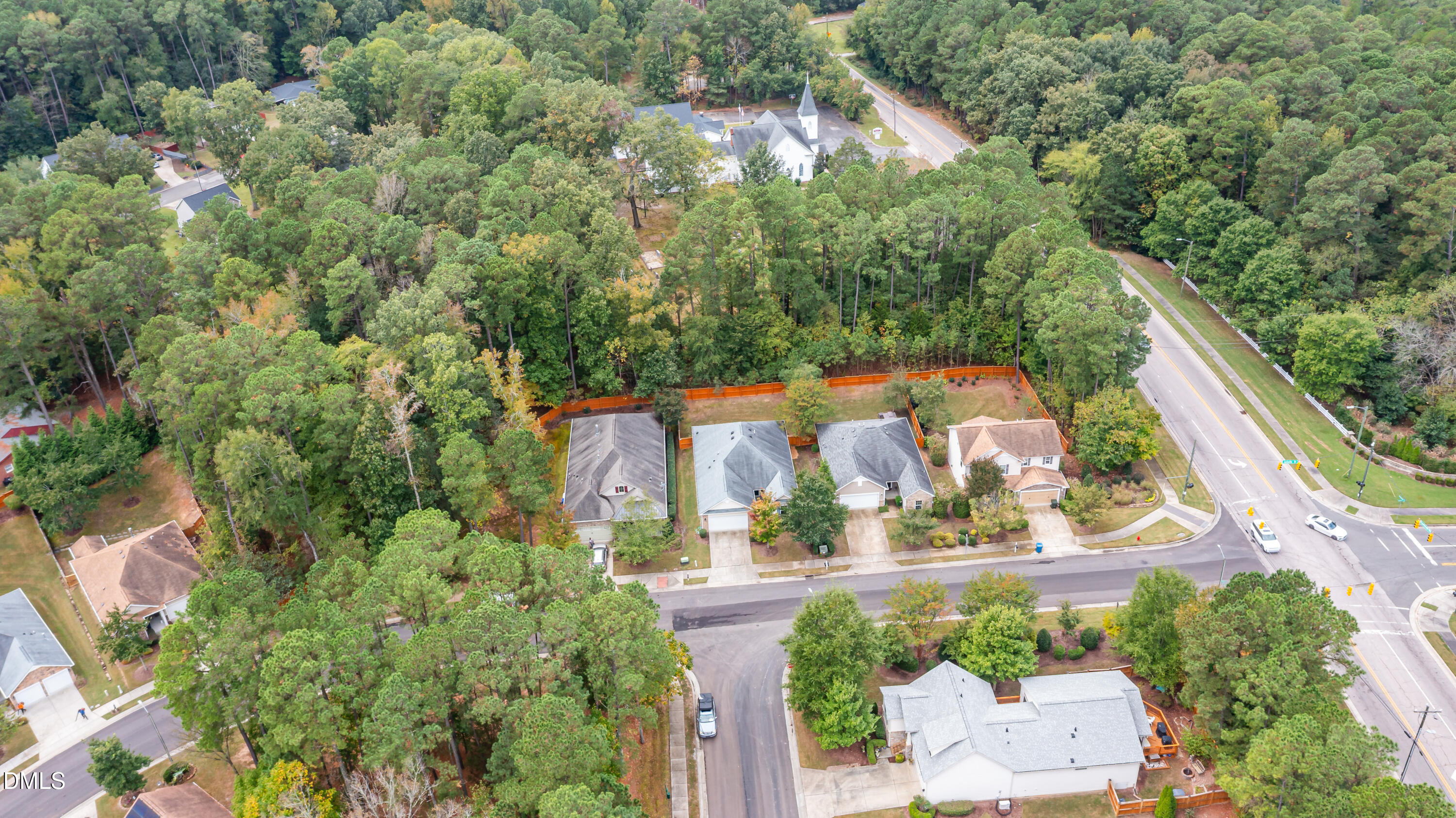 33 Juliette Drive Durham, NC 27713 - Photo 38 of 39 an aerial view of a house with a yard and garden