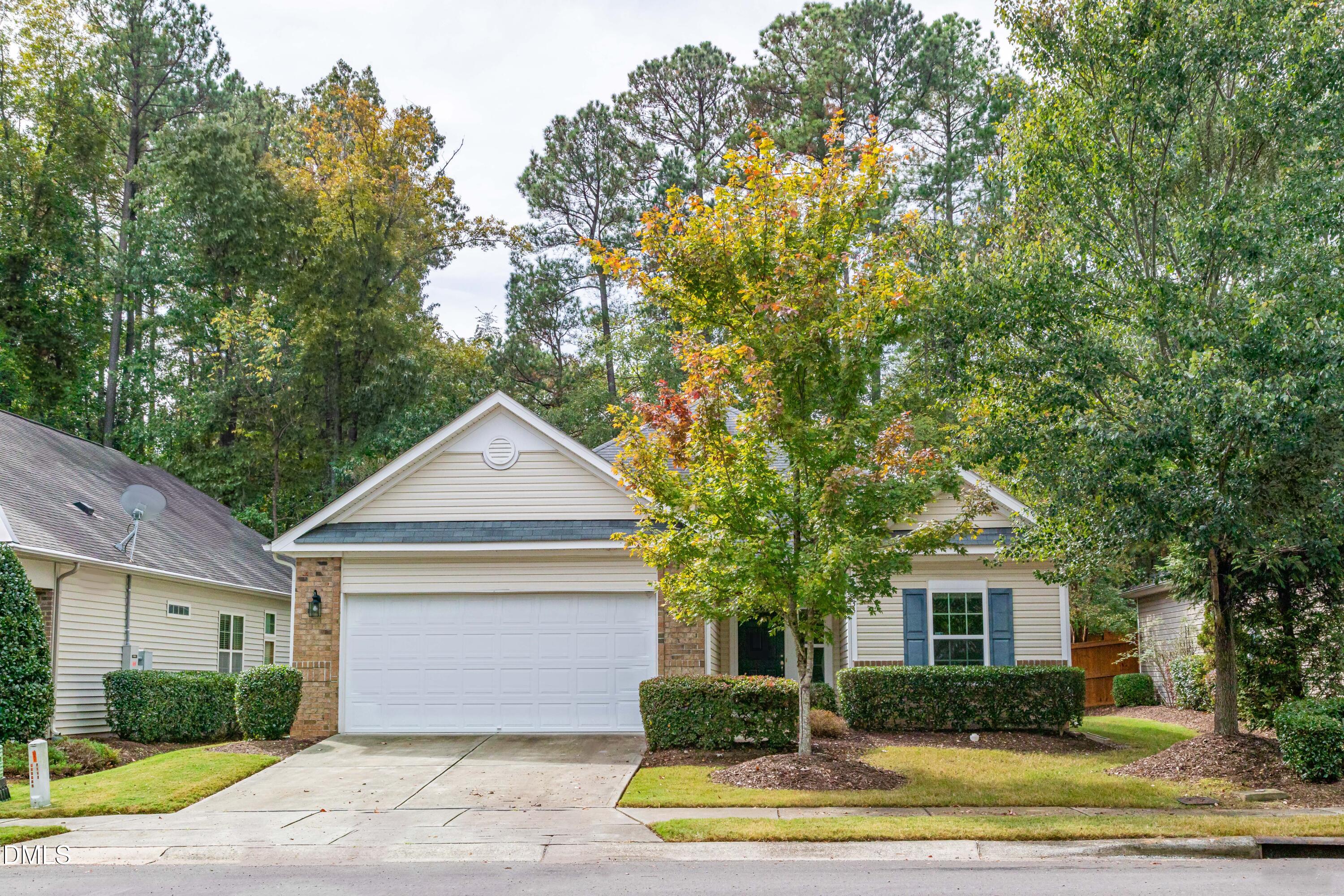 33 Juliette Drive Durham, NC 27713 - Photo 3 of 39 a front view of a house with garden
