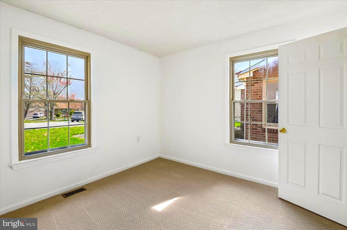 860 Woodmont Road Annapolis, MD 21401 - Photo 23 of 55 2nd Bedroom