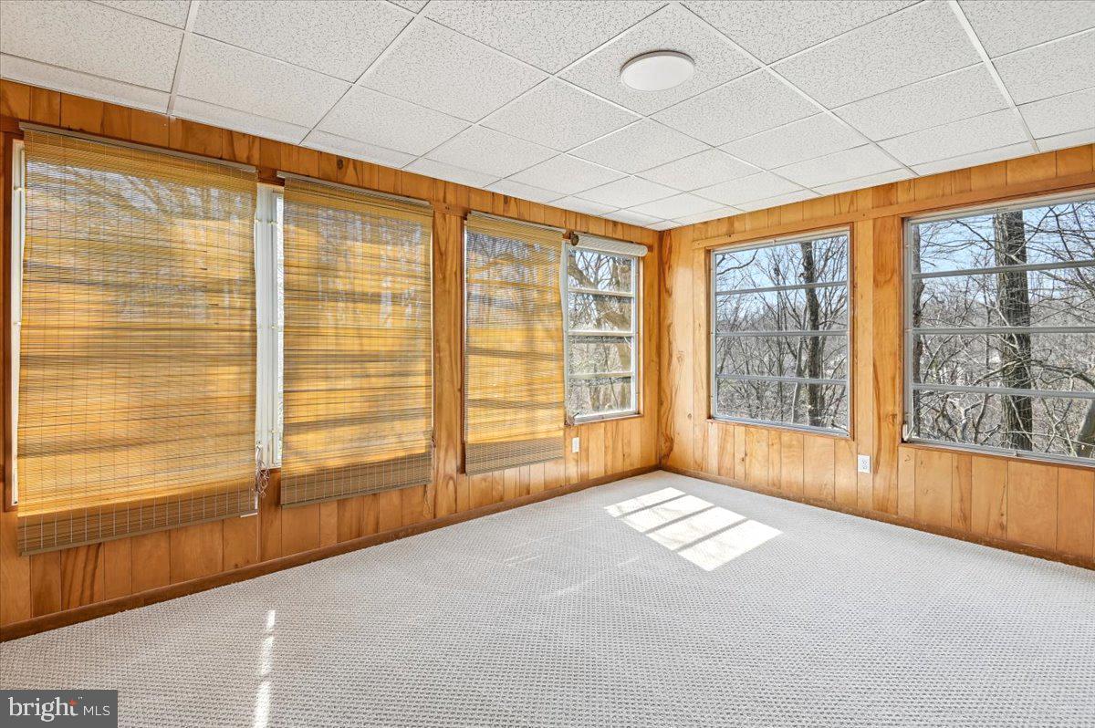 860 Woodmont Road Annapolis, MD 21401 - Photo 26 of 55 Spacious Sunroom