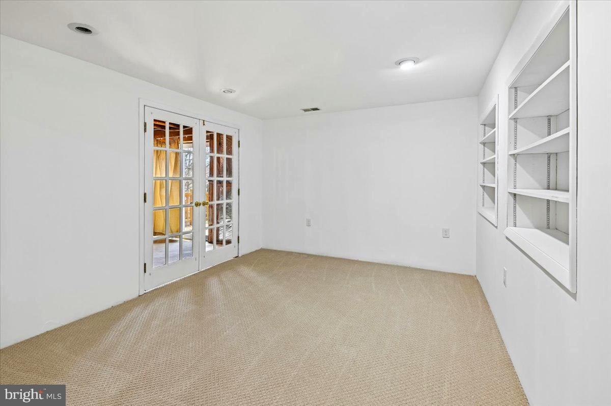 860 Woodmont Road Annapolis, MD 21401 - Photo 29 of 55 Lower Level Bedroom/Office