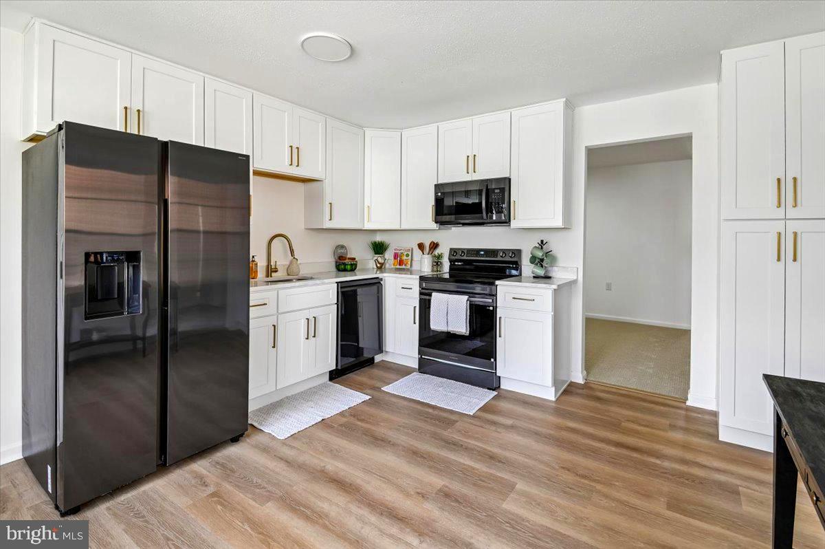 860 Woodmont Road Annapolis, MD 21401 - Photo 4 of 55 Gorgeous New Kitchen