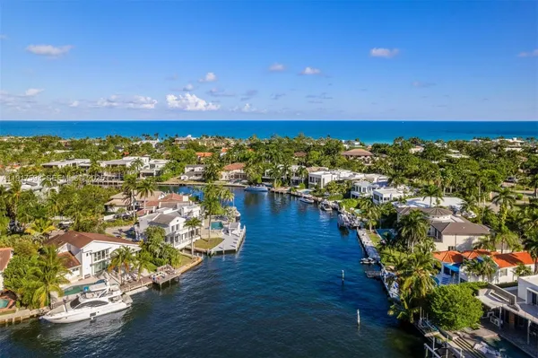 $16,900,000 | 342 S Parkway, Golden Beach, FL 33160