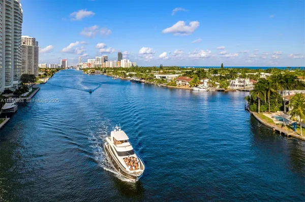 $16,900,000 | 342 S Parkway, Golden Beach, FL 33160