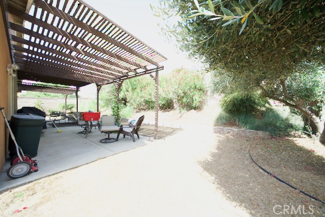 42585 Devant Circle Temecula, CA 92592 - Photo 42 of 47