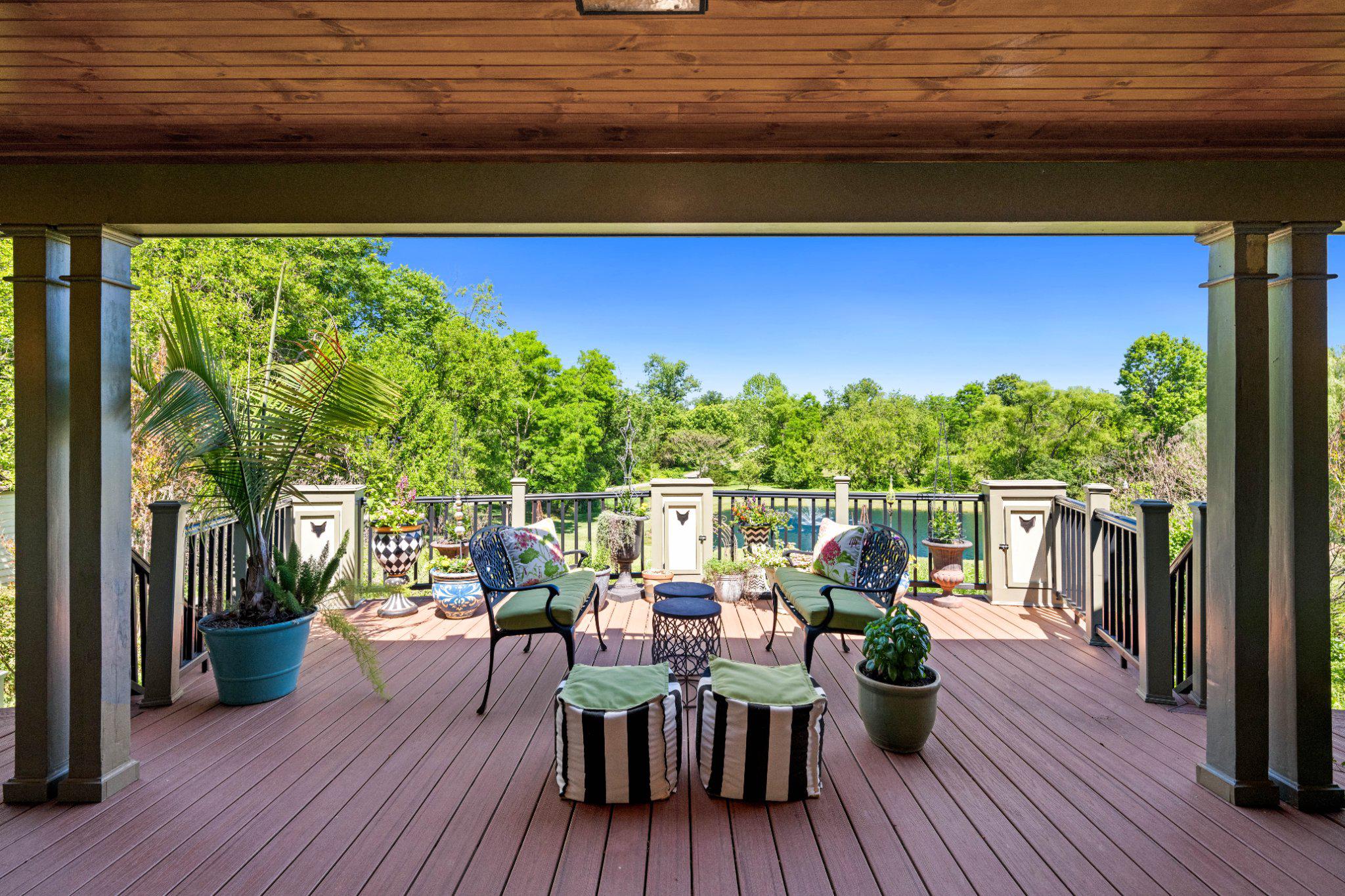 18101 Cattail Road Poolesville, MD 20837 - Photo 25 of 79 Trex Decking & PVC railings for low maintenance