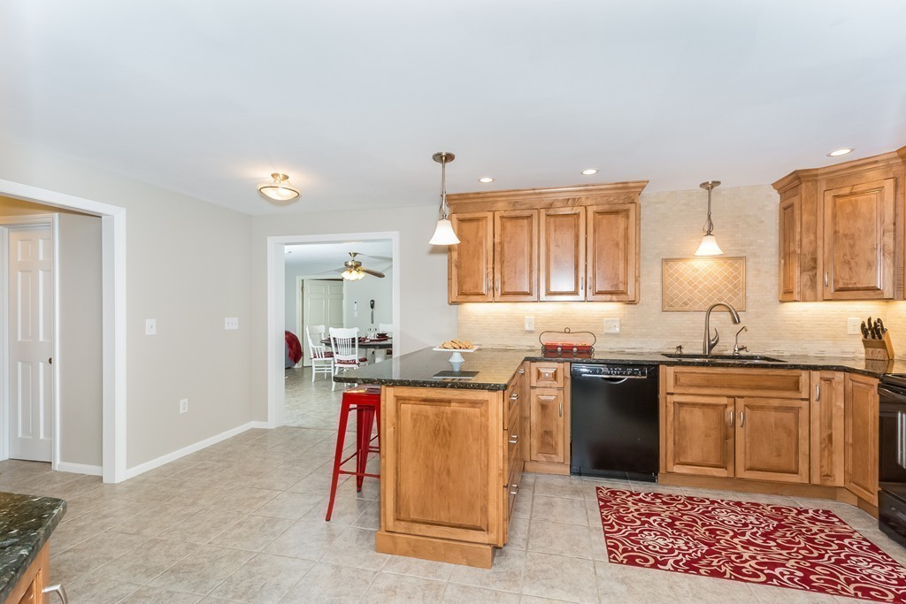 26 Wiles Farm Road Northborough, MA 01532 - Photo 12 of 30 Gallery Image 12