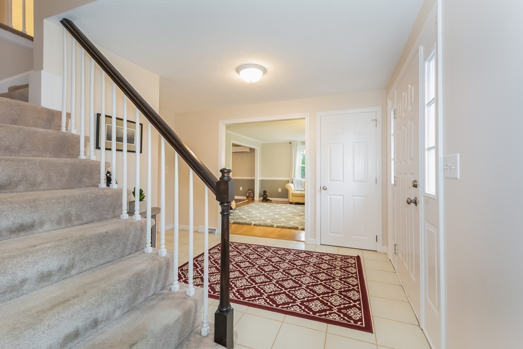 26 Wiles Farm Road Northborough, MA 01532 - Photo 3 of 30 Gallery Image 3