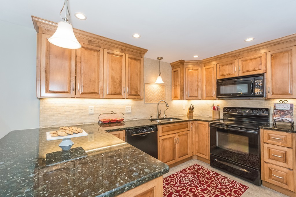 26 Wiles Farm Road Northborough, MA 01532 - Photo 8 of 30 Gallery Image 8