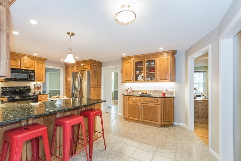 26 Wiles Farm Road Northborough, MA 01532 - Photo 10 of 30 Gallery Image 10