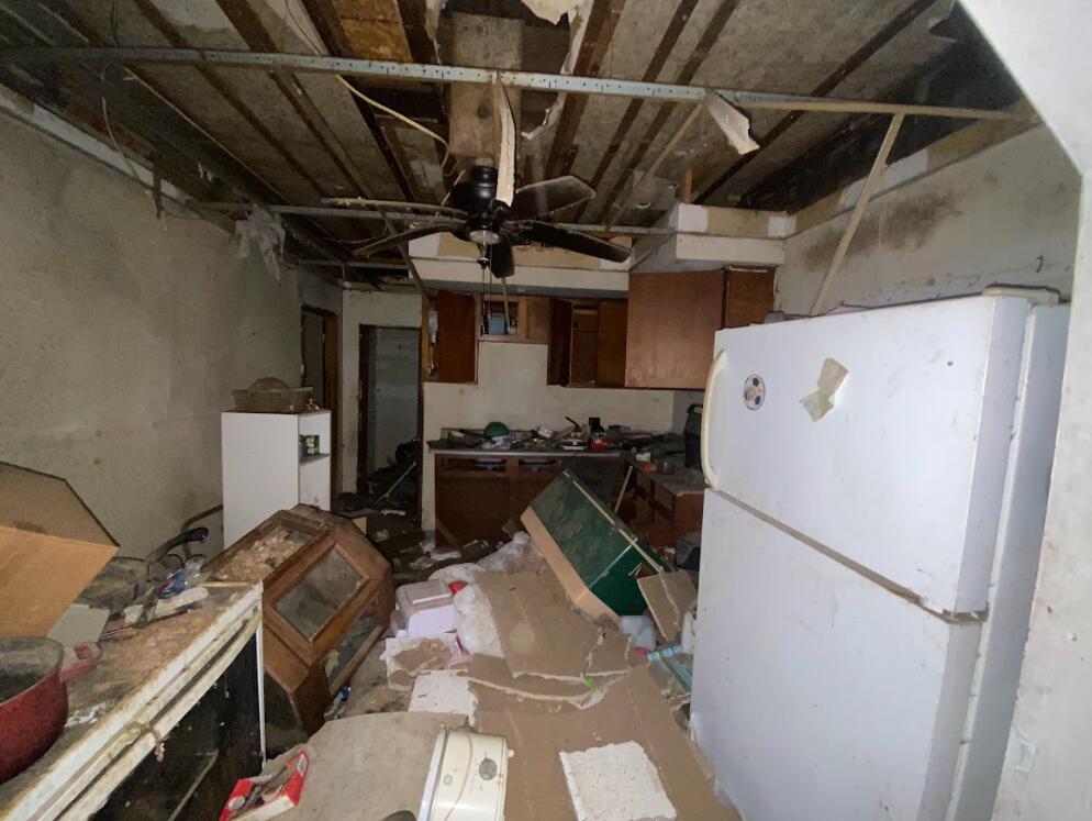 212 Oak Street La Porte, IN 46350 - Photo 14 of 16 994x747