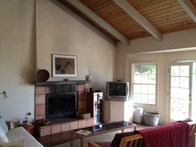 893 Cheltenham Road Santa Barbara, CA 93105 - Photo 2 of 8 Living Room