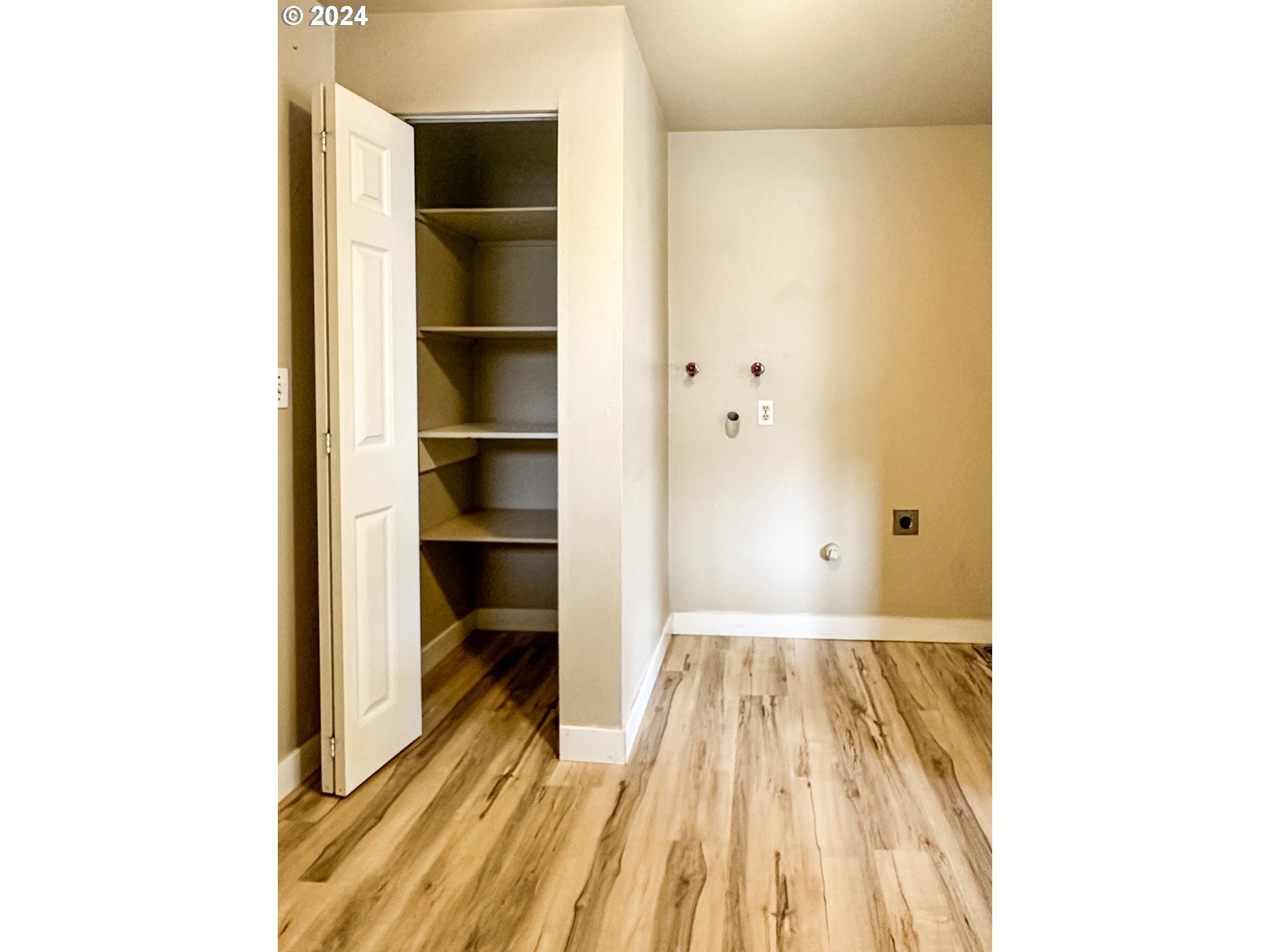1035 7th Street Florence, OR 97439 - Photo 18 of 29 Gallery Image 18