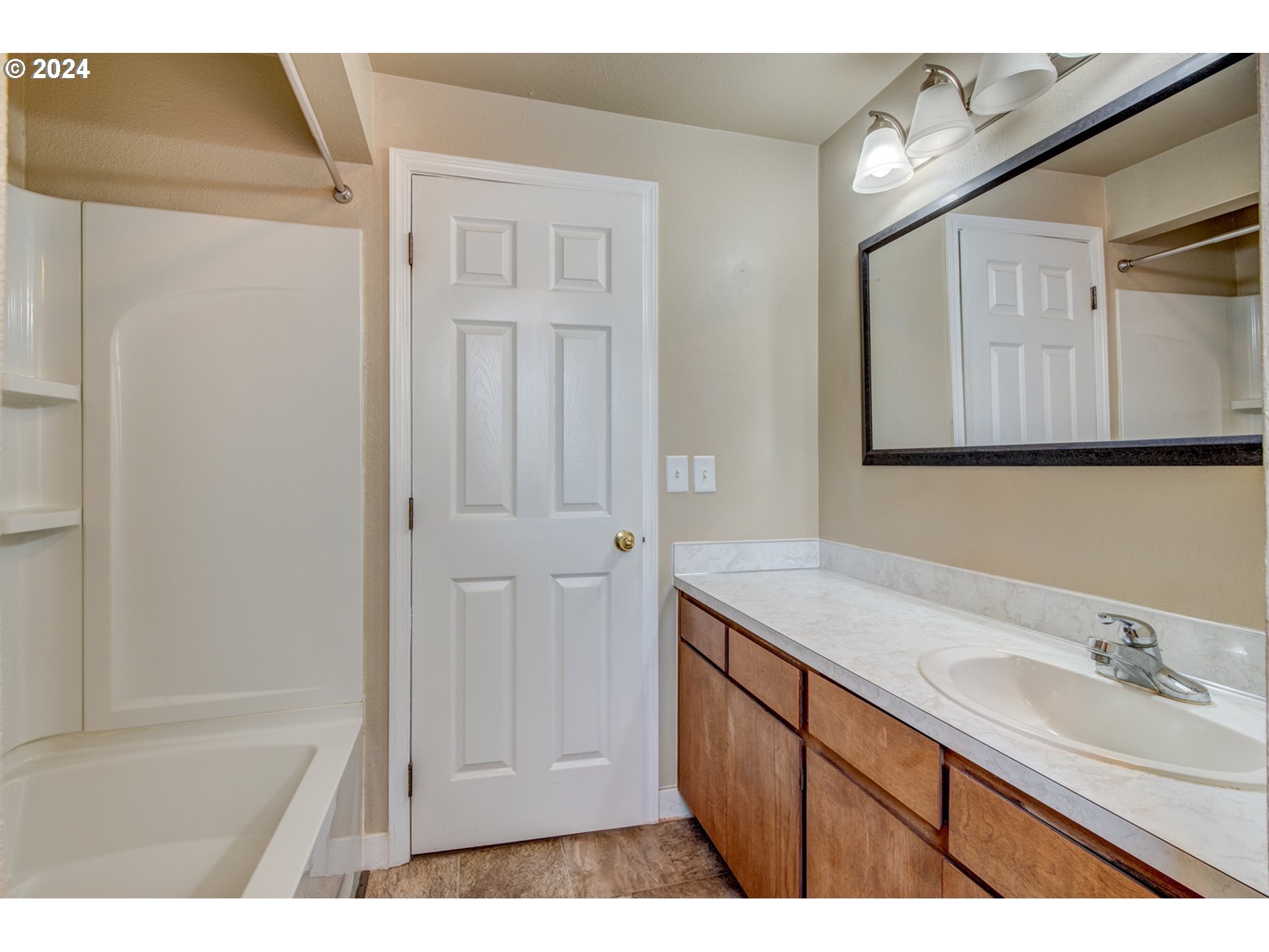 1035 7th Street Florence, OR 97439 - Photo 10 of 29 Gallery Image 10