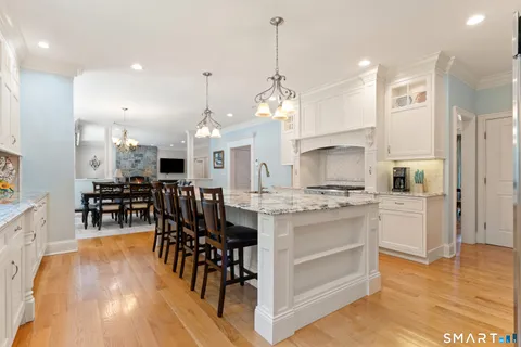 $2,249,000 | 2 Deerfield Road, Wilton, CT 06897